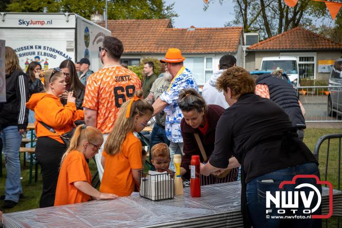 ’t Harde kleurt oranje, gezelligheid op z’n best tijdens Koningsdag 2026! - &copy; NWVFoto.nl